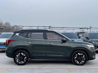2023 Kia Seltos I Рестайлинг, зелёный, 2200000 рублей, вид 4