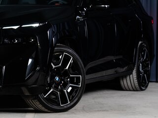 2026 BMW XM 50e, чёрный, 18350000 рублей, вид 4