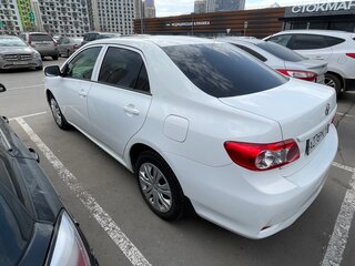 2011 Toyota Corolla X (E140, E150) Рестайлинг, белый, 1040000 рублей, вид 4