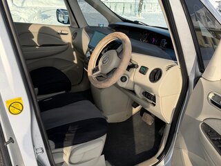 2008 Mazda Biante, серый, 950000 рублей, вид 4