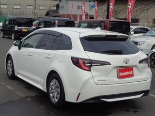 2021 Toyota Corolla XII (E210), белый, 1095000 рублей, вид 5