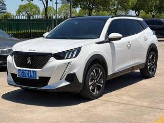 2022 Peugeot 2008 II, белый, 1350000 рублей, вид 1