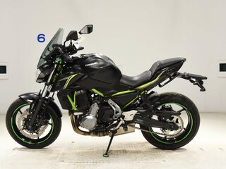 2018 Kawasaki Z 650, чёрный, 680000 рублей, вид 4
