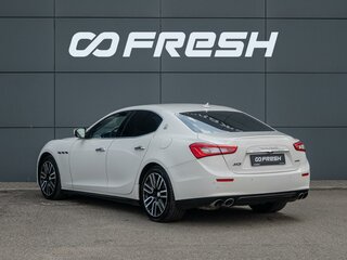 2017 Maserati Ghibli S III Рестайлинг, белый, 4200000 рублей, вид 2