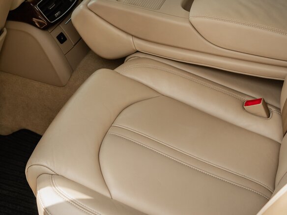 2011 Audi A8 III (D4), бежевый, 1700000 рублей - вид 14