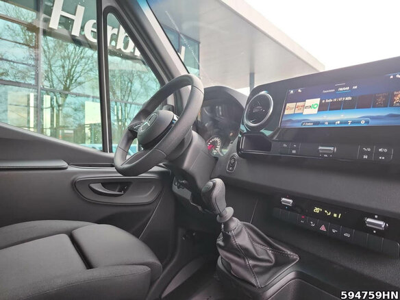 2025 Mercedes-Benz Sprinter, белый, 6804000 рублей - вид 35