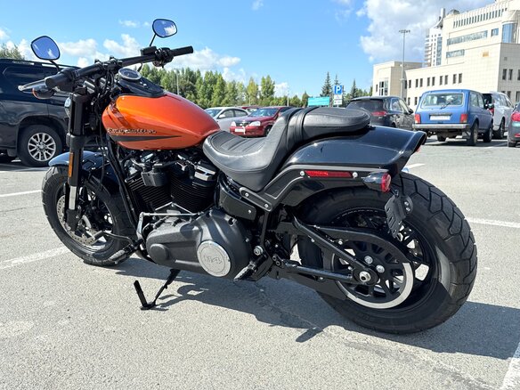 2023 Harley-Davidson Fat Bob, оранжевый, 1870000 рублей - вид 5