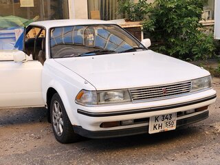 1986 Toyota Carina ED I (T160), белый, 250000 рублей, вид 1