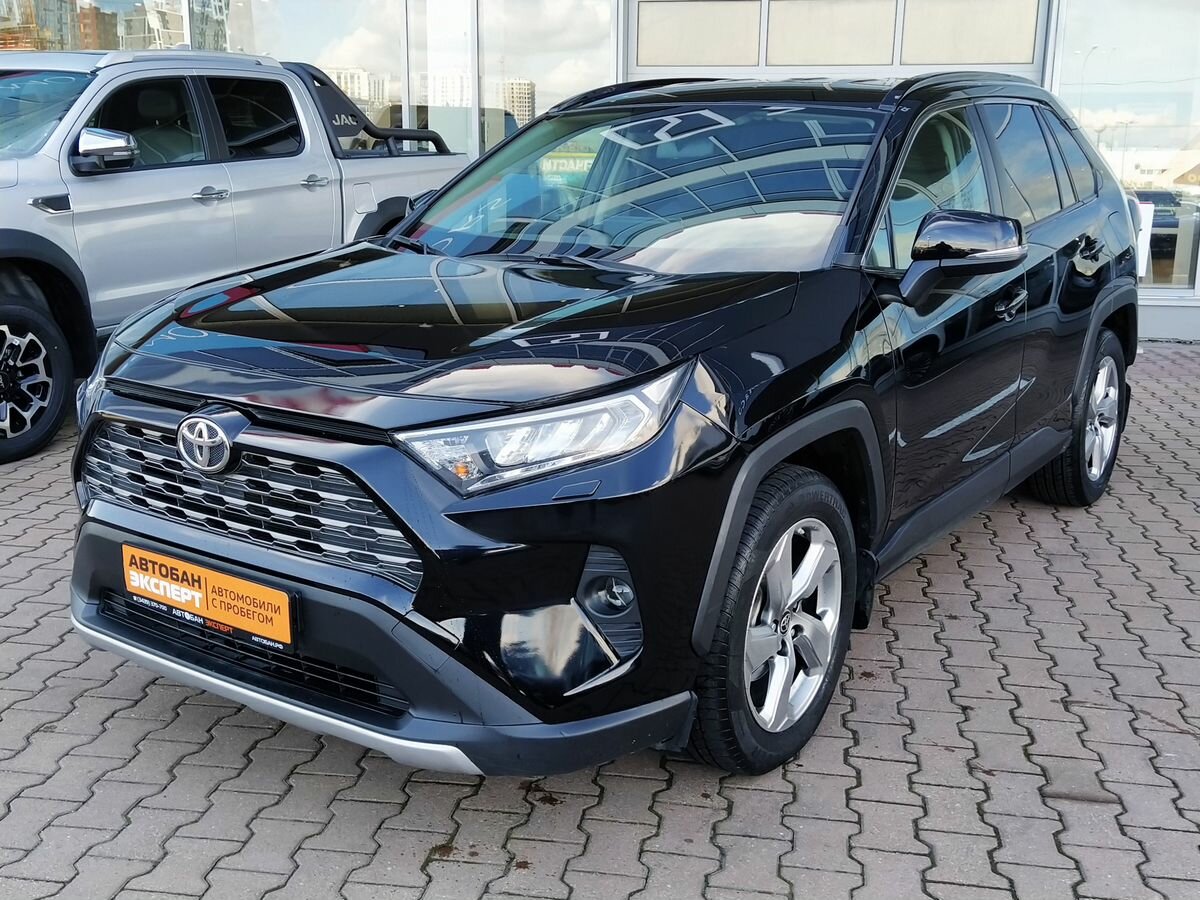 Открыть фотографии: Toyota RAV4 V (XA50)
