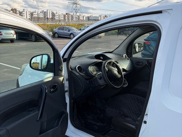 2014 Renault Kangoo II Рестайлинг, белый, 680000 рублей - вид 5