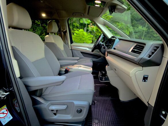 2022 Volkswagen Multivan T7, синий, 5000000 рублей - вид 35