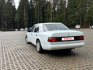 1991 Mercedes-Benz W124 200, белый, 500000 рублей, вид 5