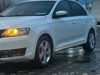 2018 Skoda Rapid I Рестайлинг, белый, 777777 рублей, вид 1