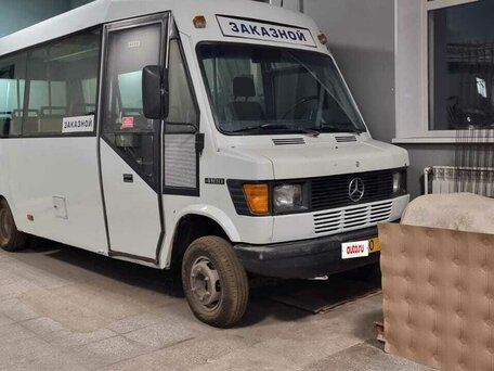 1988 Mercedes-Benz Vario, белый, 500000 рублей, вид 1