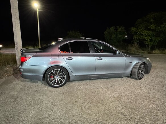 2004 BMW 5 серии 520i V (E60/E61), серый, 770000 рублей - вид 6