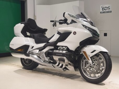 2026 Honda GL 1800 Gold Wing, белый, 3221000 рублей, вид 3