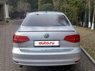 2016 Volkswagen Jetta VI Рестайлинг, серебристый, 950000 рублей, вид 4