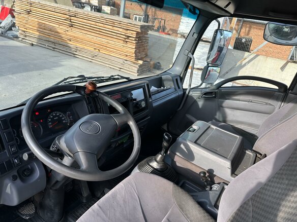 2018 Isuzu Forward (F-Series), белый, 6150000 рублей - вид 19