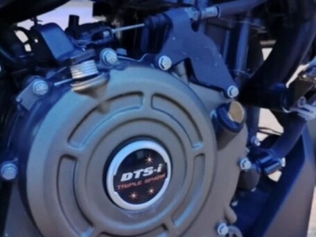 2018 Bajaj Dominar 400, чёрный, 340000 рублей, вид 5