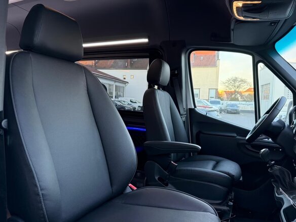 2026 Mercedes-Benz Sprinter, белый - вид 18