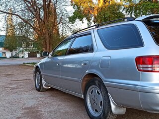 1998 Toyota Mark II Qualis VIII (X100), серый, 450000 рублей, вид 5