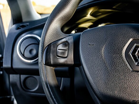 2015 Renault Sandero II, серый, 650000 рублей - вид 14