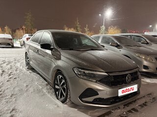 2021 Volkswagen Polo VI, серебристый, 1849000 рублей, вид 2