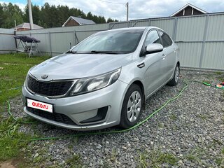 2014 Kia Rio III, серебристый, 630000 рублей, вид 3