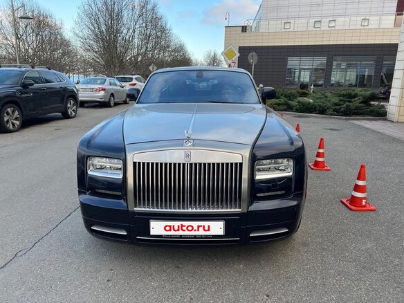 2015 Rolls-Royce Phantom VII Рестайлинг (Series II), синий, 33000000 рублей - вид 1