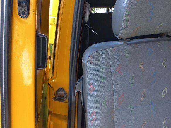 2004 Volkswagen Transporter T5, жёлтый, 1150000 рублей - вид 14