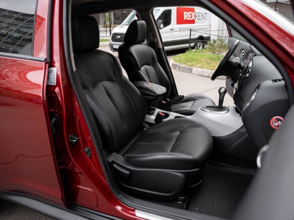 2012 Nissan Juke I, красный - вид 18