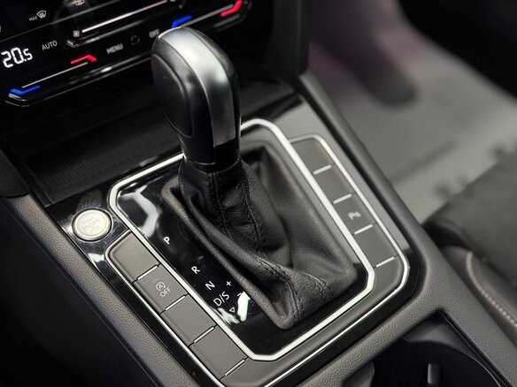 2023 Volkswagen Passat B8 Рестайлинг, белый, 2550000 рублей - вид 21