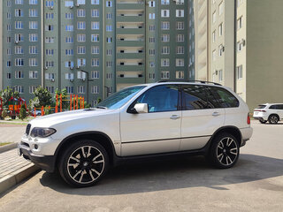 2005 BMW X5 3.0d I (E53) Рестайлинг, серебристый, 1050000 рублей, вид 4