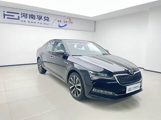 2024 Skoda Superb III Рестайлинг, чёрный, 2400000 рублей, вид 3
