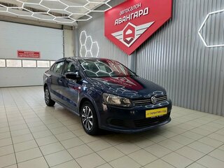 2014 Volkswagen Polo V, синий, 631000 рублей, вид 2