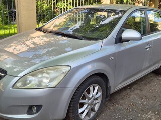 2009 Kia Ceed I, серебристый, 640000 рублей, вид 1