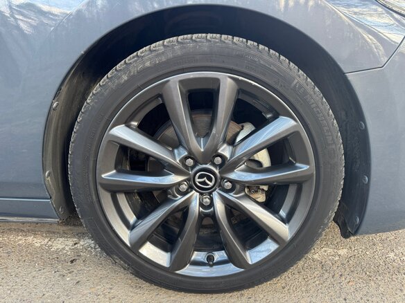 2019 Mazda 3 IV (BP), серый, 1650000 рублей - вид 14