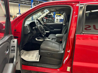 2022 Nissan Frontier Crew Cab LWB III (D41), красный, 4418000 рублей, вид 3