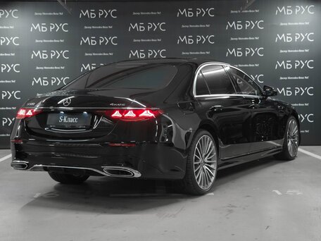 2026 Mercedes-Benz S-Класс 500 4MATIC VII (W223), чёрный, 30470000 рублей, вид 4