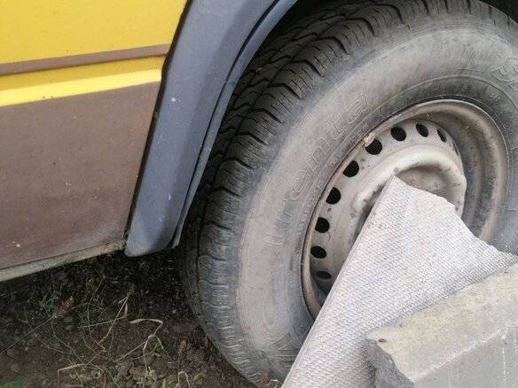 1985 Volkswagen Transporter 4-speed T3, жёлтый, 350000 рублей - вид 9