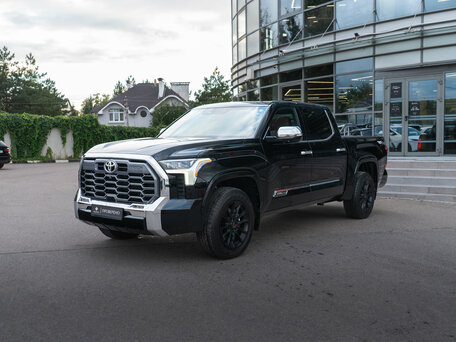 Toyota Tundra III