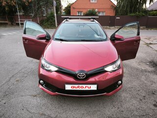 2018 Toyota Auris II Рестайлинг, красный, 1300000 рублей, вид 2