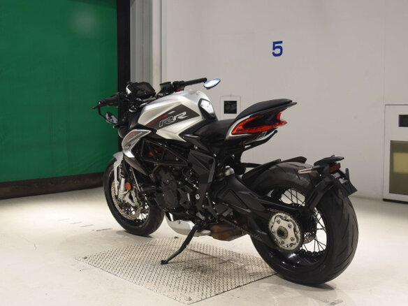 2022 MV Agusta Dragster 800, серый, 1100000 рублей - вид 5
