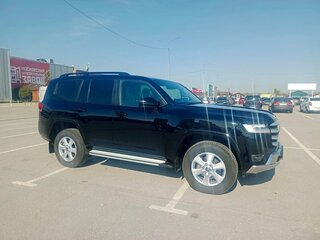 2022 Toyota Land Cruiser 300 Series, чёрный, 8200000 рублей, вид 4
