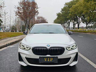 2022 BMW 1 серии 120i III (F52) Рестайлинг, белый, 1690000 рублей, вид 2
