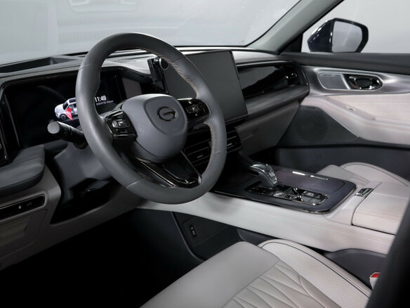 2025 GAC GS8 Traveller II, чёрный - вид 13