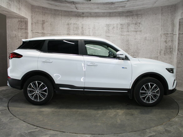 2022 Geely Atlas Pro, белый - вид 3