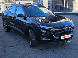 2024 Chevrolet Trax II, чёрный, 1799999 рублей, вид 2