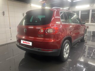 2011 Volkswagen Tiguan I, красный, 908000 рублей, вид 5