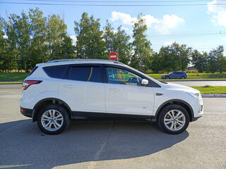 2018 Ford Kuga II Рестайлинг, белый, 1418000 рублей, вид 4
